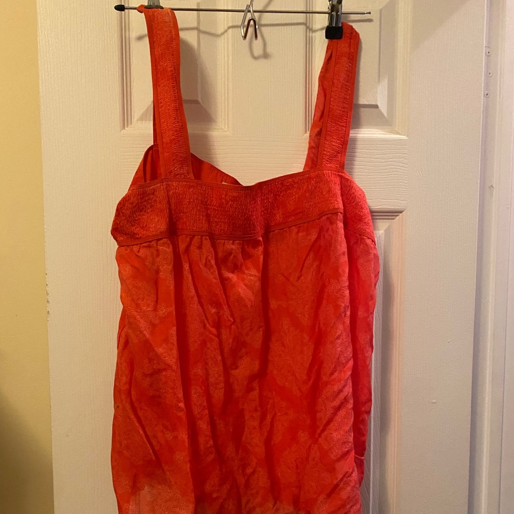Joie Top With Smocking L